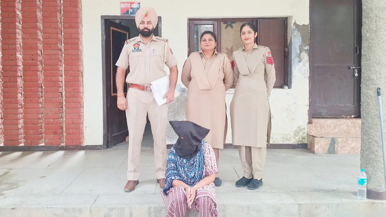 Kotkapura News: ਘਰੋਂ 12 ਤੋਲੇ ਸੋਨੇ ਦੇ ਗਹਿਣੇ ਚੋਰੀ ਕਰਨ ਦੇ ਮਾਮਲੇ ’ਚ ਨੌਕਰਾਨੀ ਗ੍ਰਿਫ਼ਤਾਰ