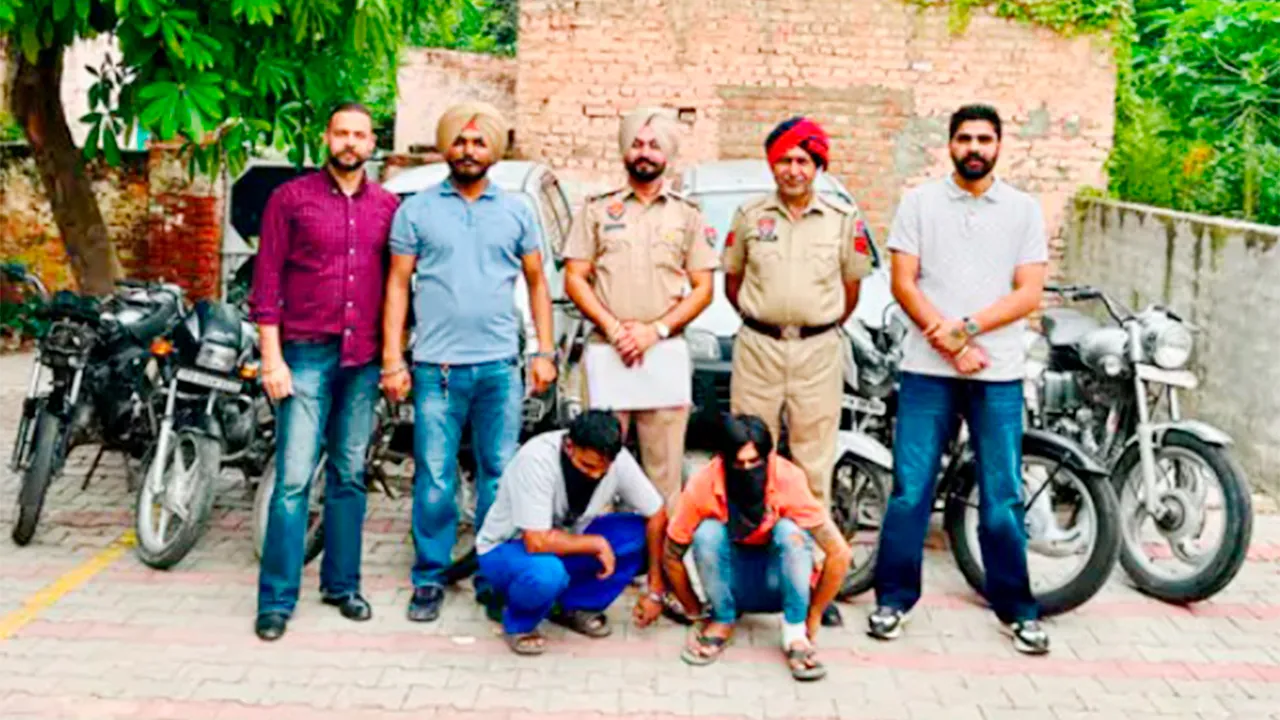 Mohali Police: ਮੋਹਾਲੀ ਪੁਲਿਸ ਨੇ ਵਾਹਨ ਚੋਰੀ ਗਿਰੋਹ ਦਾ ਕੀਤਾ ਪਰਦਾਫਾਸ਼, 10 ਚੋਰੀਸ਼ੁਦਾ ਵਾਹਨਾਂ ਸਮੇਤ ਦੋ ਕਾਬੂ