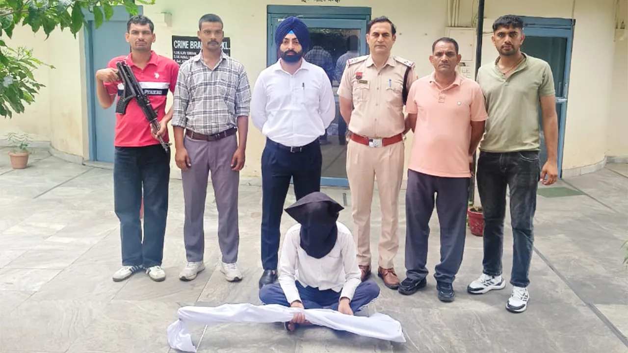 Panchkula News: ਪੰਚਕੂਲਾ ਪੁਲਿਸ ਵੱਲੋਂ ਦੇਸੀ ਬੰਦੂਕ ਤੇ ਜ਼ਿੰਦਾ ਕਾਰਤੂਸ ਸਮੇਤ ਨੌਜਵਾਨ ਕਾਬੂ