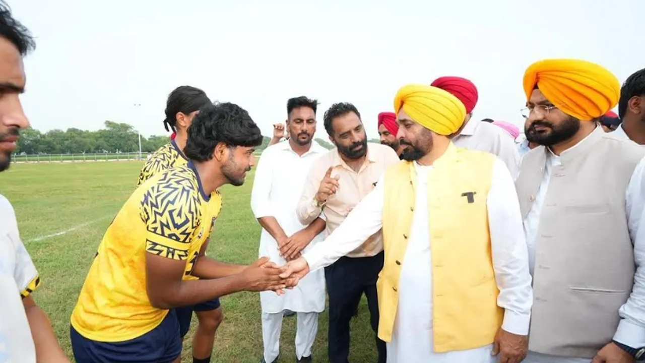 Punjab News: ਮੁੱਖ ਮੰਤਰੀ ਭਗਵੰਤ ਸਿੰਘ ਮਾਨ ਵੱਲੋਂ ਪਿੰਡਾਂ ਦੇ ਨੌਜਵਾਨਾਂ ਨੂੰ 500 ਆਧੁਨਿਕ 'ਪੇਂਡੂ ਖੇਡ ਮੈਦਾਨਾਂ' ਦਾ ਤੋਹਫ਼ਾ
