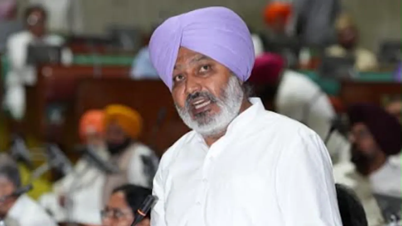 Punjab Vidhan Sabha: ਕੈਬਨਿਟ ਮੰਤਰੀ ਹਰਪਾਲ ਸਿੰਘ ਚੀਮਾ ਵੱਲੋਂ ਪੰਜਾਬ ਵਿਧਾਨ ਸਭਾ 'ਚ ਭਾਜਪਾ ਸਰਕਾਰ ਵੱਲੋਂ ਵਿਦਿਆਰਥੀਆਂ ਅਤੇ ਜਮਹੂਰੀ ਹੱਕਾਂ 'ਤੇ ਕੀਤੇ ਜਾ ਰਹੇ ਹਮਲਿਆਂ ਵਿਰੁੱਧ ਮਤਾ ਪੇਸ਼