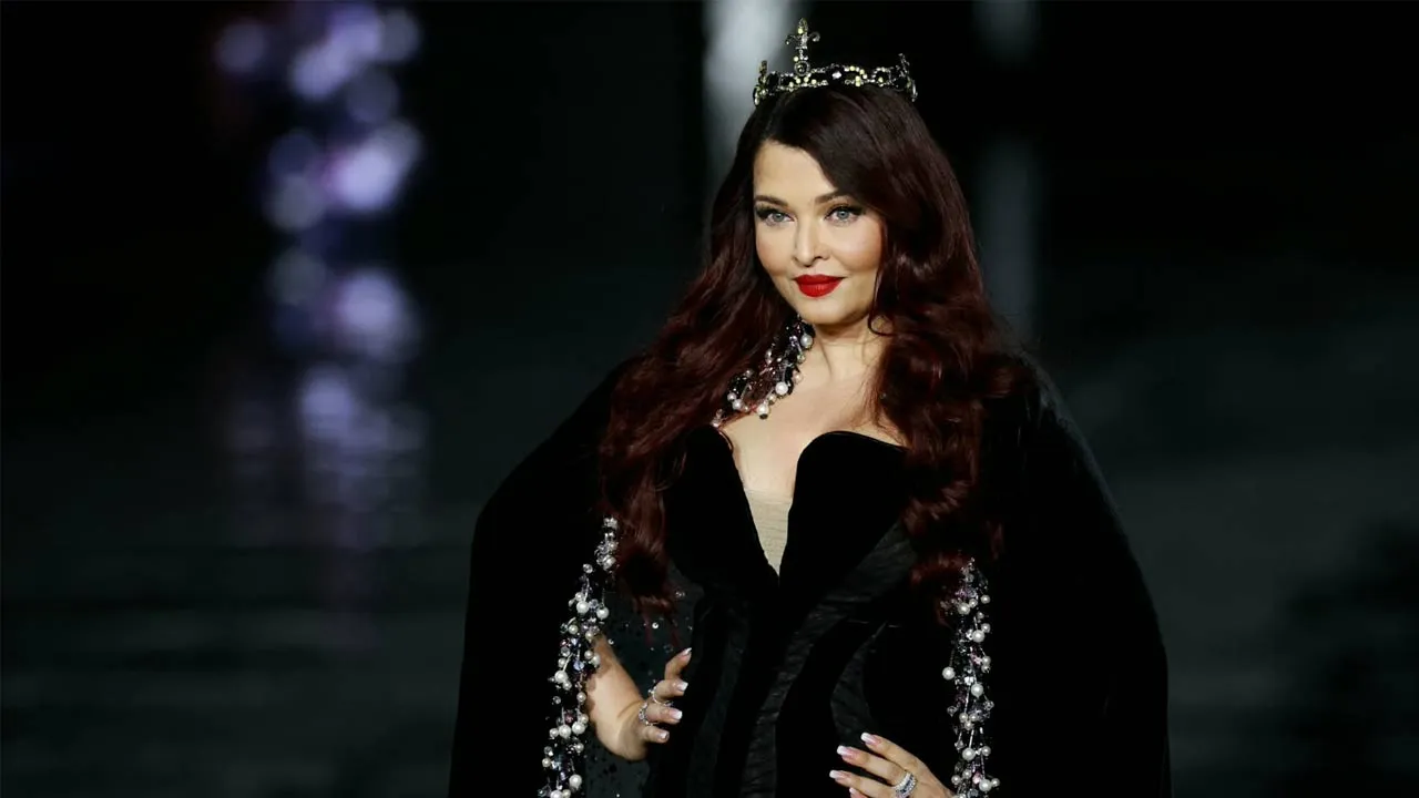 Aishwarya Rai Paris Fashion Week: ਪੈਰਿਸ ਫੈਸ਼ਨ ਵੀਕ ’ਚ ਐਸ਼ਵਰਿਆ ਰਾਏ ਦਾ ਜਲਵਾ