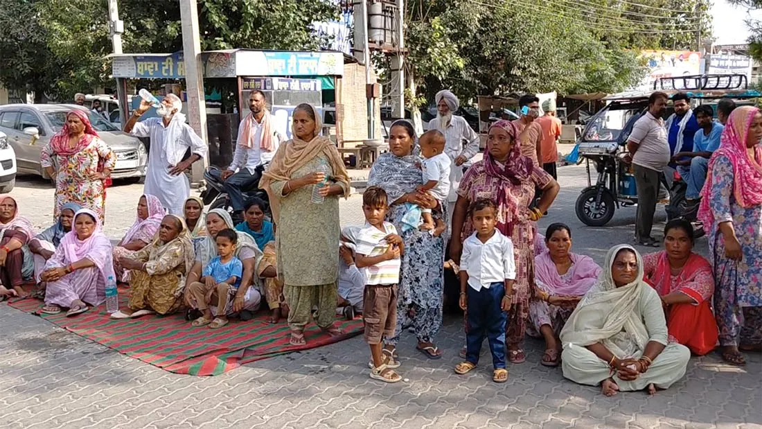 Faridkot News: ਰਜਵਾਹੇ ’ਚ ਡੁੱਬੇ 12 ਸਾਲਾ ਵਿਦਿਆਰਥੀ ਦੇ ਪਰਿਵਾਰ ਨੇ ਥਾਣੇ ਅੱਗੇ ਲਾਇਆ ਧਰਨਾ