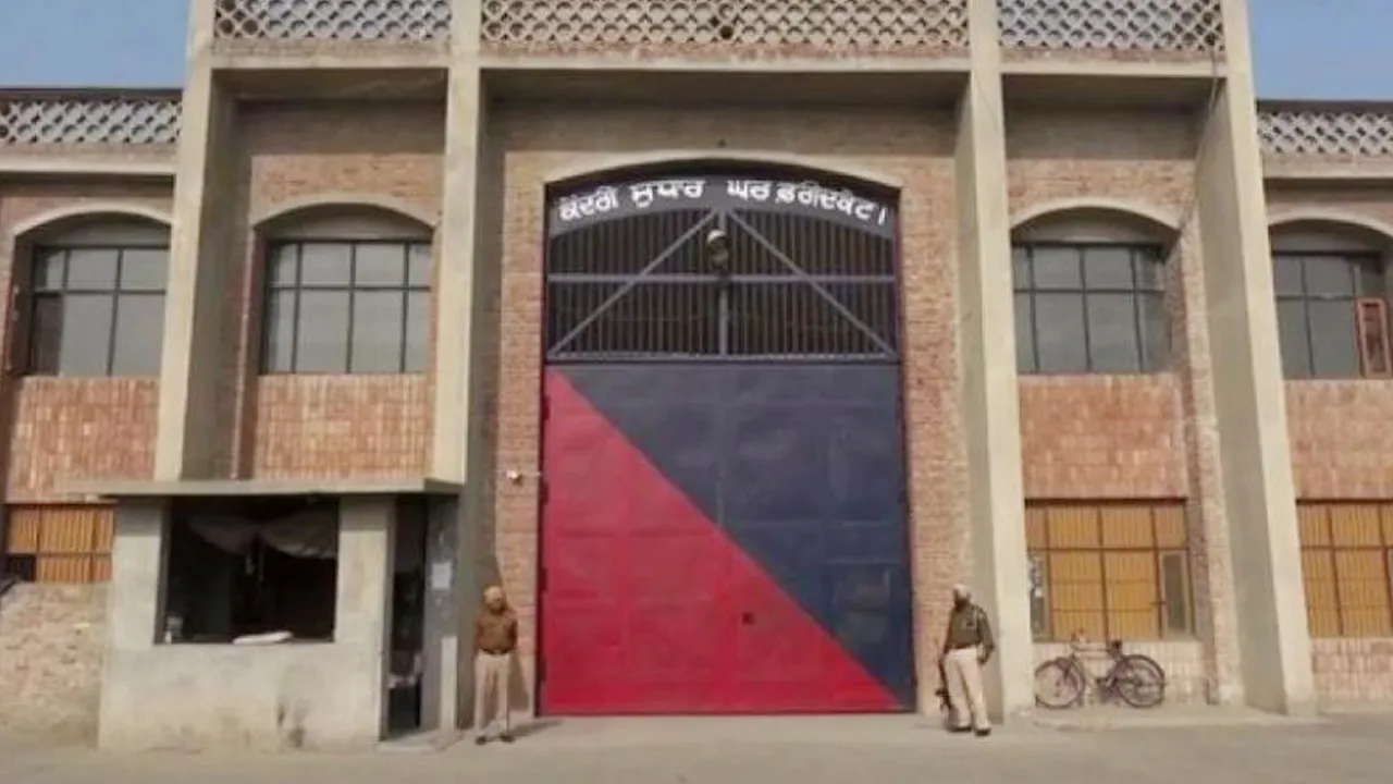 Faridkot News: ਫਰੀਦਕੋਟ ਦੀ ਕੇਂਦਰੀ ਮਾਡਰਨ ਜ਼ੇਲ੍ਹ ’ਚੋਂ 3 ਮੋਬਾਈਲ ਫੋਨ ਤੇ ਚਾਰਜਰ ਬਰਾਮਦ