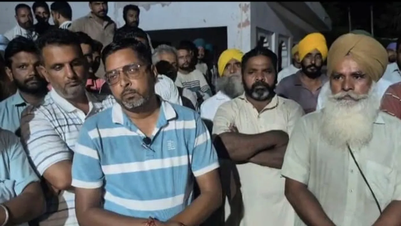 Fazilka News: ਪਿੰਡ ਆਜ਼ਮ ਵਾਲਾ ਵਿਖੇ ਨਸ਼ਾ ਤਸਕਰਾਂ ਤੇ ਮਾੜੇ ਅਨਸਰਾਂ ਖ਼ਿਲਾਫ਼ ਫਾਜ਼ਿਲਕਾ ਪੁਲਿਸ ਦੀ ਸਖ਼ਤ ਕਾਰਵਾਈ, ਪਿੰਡ ਵਾਸੀਆਂ ਵੱਲੋਂ ਭਰਪੂਰ ਸਹਿਯੋਗ