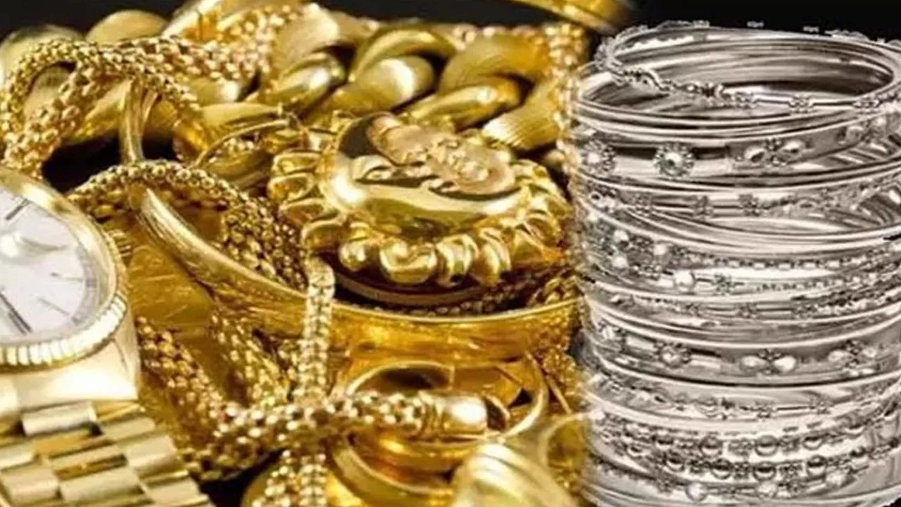 Gold Price Today: ਸਰਾਫਾ ਬਾਜ਼ਾਰ ’ਚ ਮਾਮੂਲੀ ਗਿਰਾਵਟ, ਸੋਨੇ ਤੇ ਚਾਂਦੀ ਦੀ ਚਮਕ ਪਈ ਫਿੱਕੀ