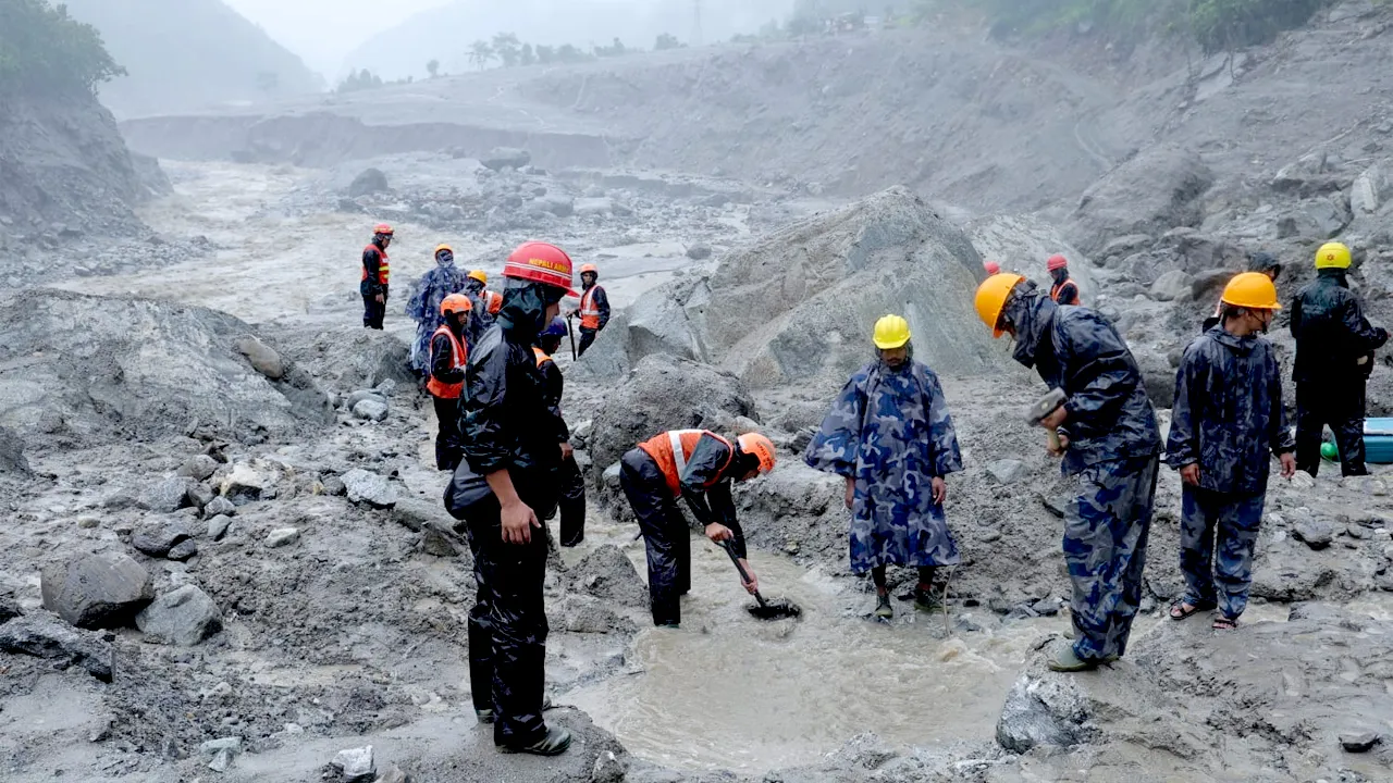 Nepal Floods: ਨੇਪਾਲ ਦੇ ਵਿਨਾਸ਼ਕਾਰੀ ਹੜ੍ਹਾਂ ’ਚ 4,875 ਅਜੇ ਵੀ ਲਾਪਤਾ, 1,252 ਲਾਸ਼ਾਂ ਬਰਾਮਦ
