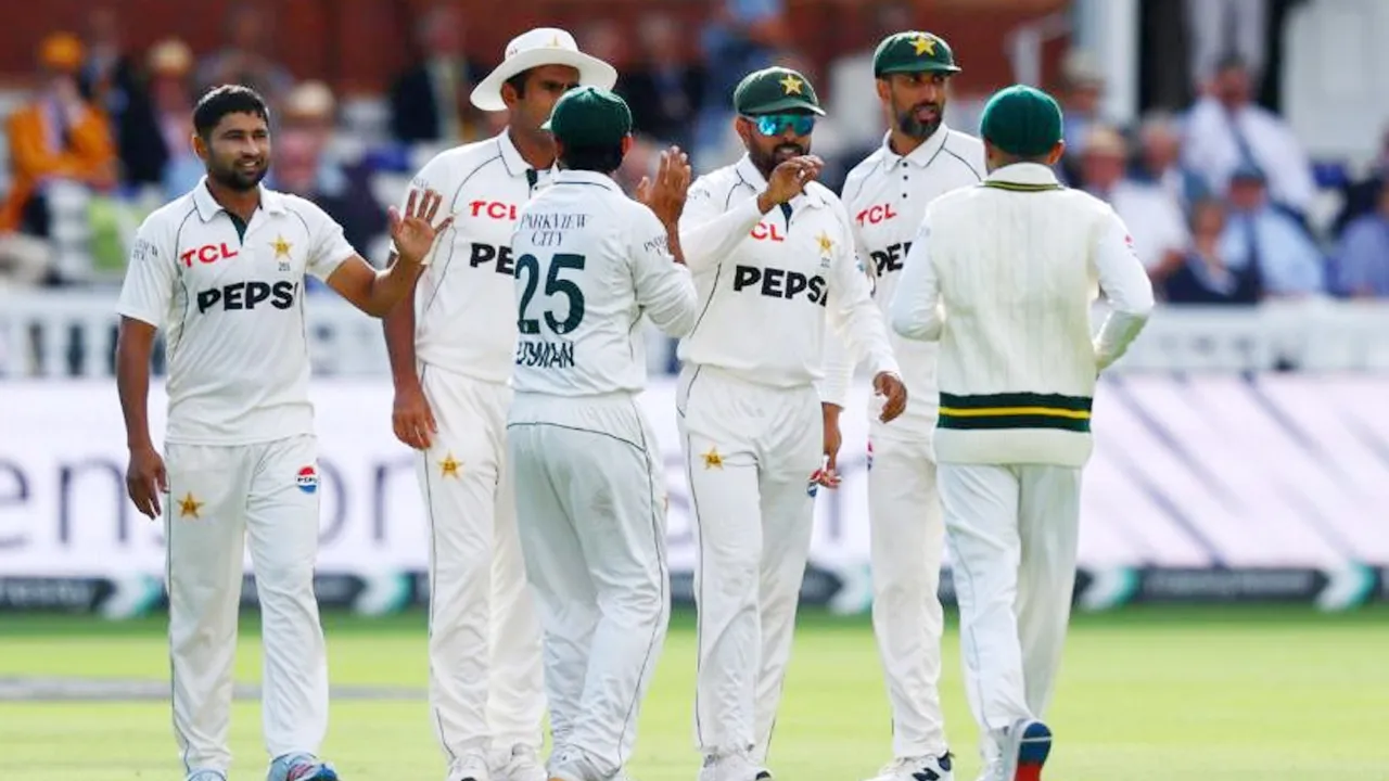 Pakistan Cricket Team: ਆਖਰ ਕਿਉਂ ਕੀਤੇ PCB ਨੇ ਖਿਡਾਰੀਆਂ ਦੇ ਫੋਨ ਜ਼ਬਤ, ਐਜਬੈਸਟਨ ਟੈਸਟ ਤੋਂ ਪਹਿਲਾਂ ਨਵਾਂ ਵਿਵਾਦ