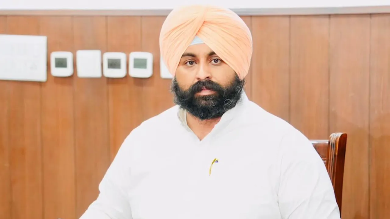 ਭਗਵੰਤ ਮਾਨ ਸਰਕਾਰ ਨੇ ‘ਸਫਾਈ ਮੁਹਿੰਮ 2.0’ 12 ਸਤੰਬਰ ਤੱਕ ਵਧਾਈ, 5400 ਤੋਂ ਵੱਧ ਸ਼ਿਕਾਇਤਾਂ ਦਾ ਕੀਤਾ ਨਿਪਟਾਰਾ: ਹਰਜੋਤ ਸਿੰਘ ਬੈਂਸ