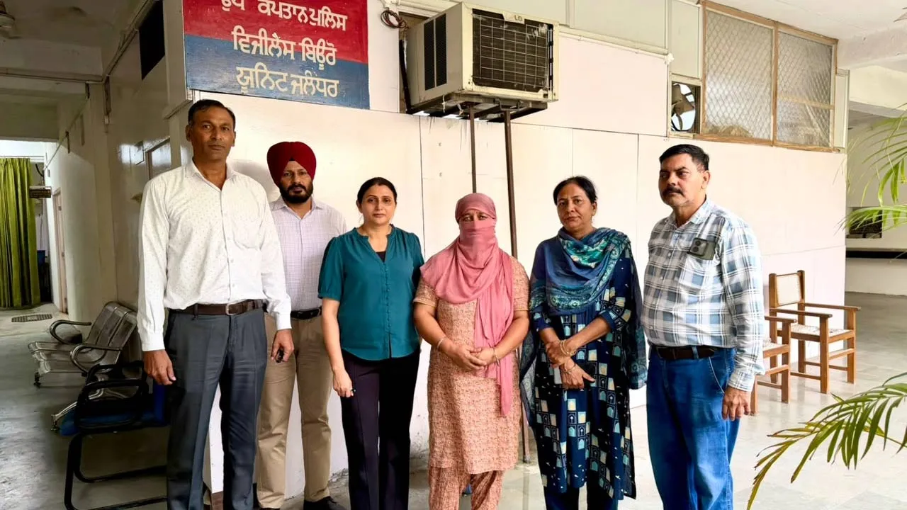 Punjab Vigilance Bureau: ਵਿਜੀਲੈਂਸ ਬਿਊਰੋ ਨੇ ਪ੍ਰਾਈਵੇਟ ਪਾਸਪੋਰਟ ਏਜੰਟ ਨੂੰ ਰਿਸ਼ਵਤ ਲੈਂਦਿਆਂ ਰੰਗੇ ਹੱਥੀਂ ਕੀਤਾ ਕਾਬੂ