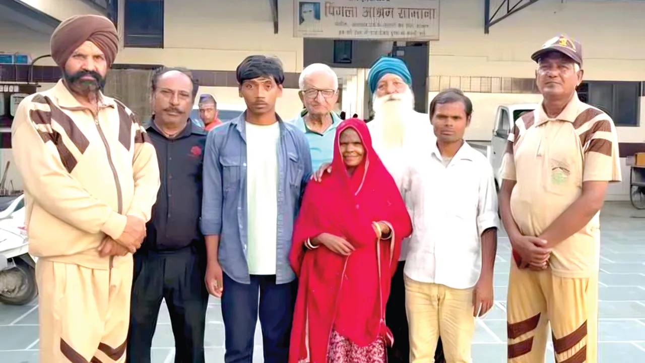 Walfare Work: ਡੇਰਾ ਸ਼ਰਧਾਲੂਆਂ ਨੇ ਲਾਪਤਾ ਔਰਤ ਨੂੰ ਪਰਿਵਾਰ ਨਾਲ ਮਿਲਵਾਇਆ