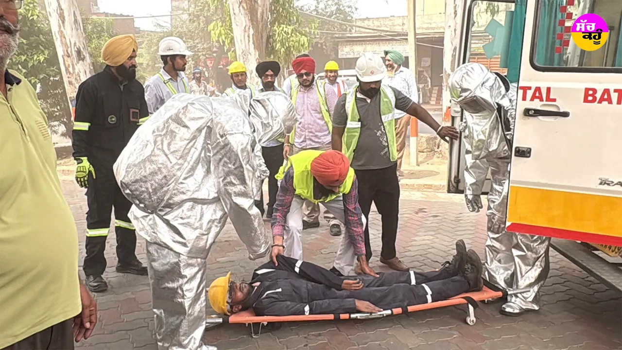 Batala News: ਬਟਾਲਾ ’ਚ ਗੈਸ ਪਾਈਪਲਾਈਨ ਨੂੰ ਅੱਗ ਲੱਗਣ ਦੀ ਸਥਿਤੀ ਨਾਲ ਨਜਿੱਠਣ ਲਈ ਮੌਕ ਡ੍ਰਿੱਲ ਕਰਵਾਈ