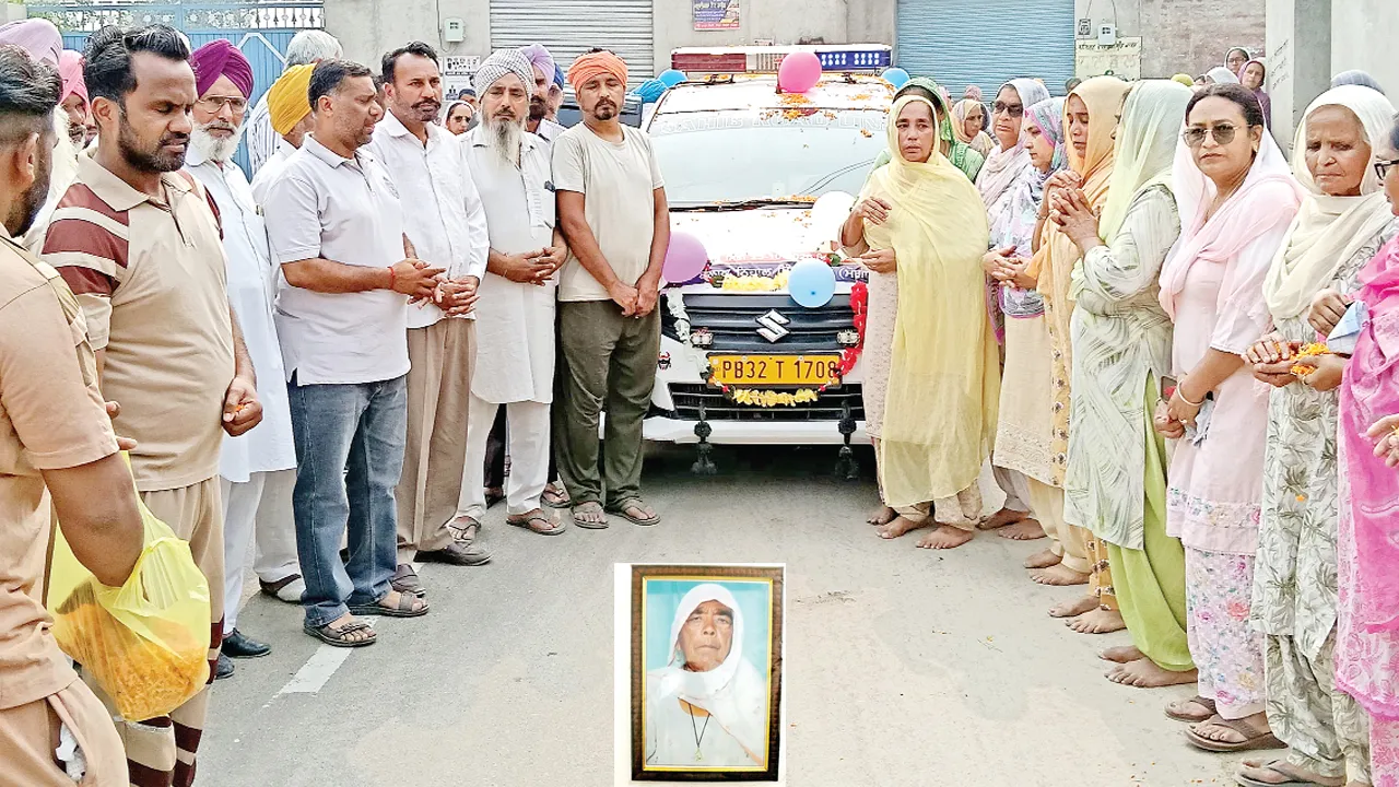 Body Donation: ਮਾਤਾ ਗੁਰਮੇਲ ਕੌਰ ਇੰਸਾਂ ਦੀ ਮ੍ਰਿਤਕ ਦੇਹ ਮੈਡੀਕਲ ਖੋਜ਼ ਕਾਰਜਾਂ ਲਈ ਦਾਨ