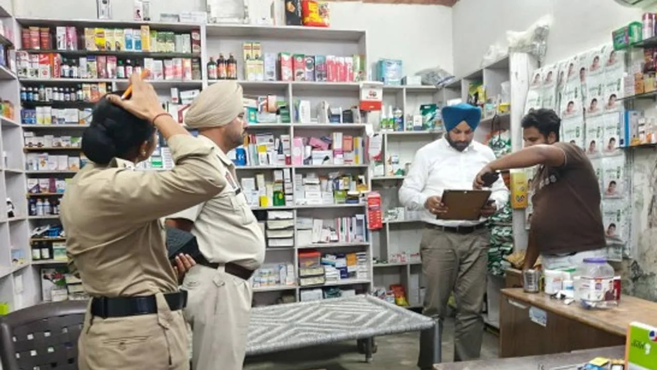 Fazilka News: ਫਾਜ਼ਿਲਕਾ ’ਚ 8 ਮੈਡੀਕਲ ਸਟੋਰਾਂ ਦੀ ਕੀਤੀ ਅਚਨਚੇਤ ਜਾਂਚ