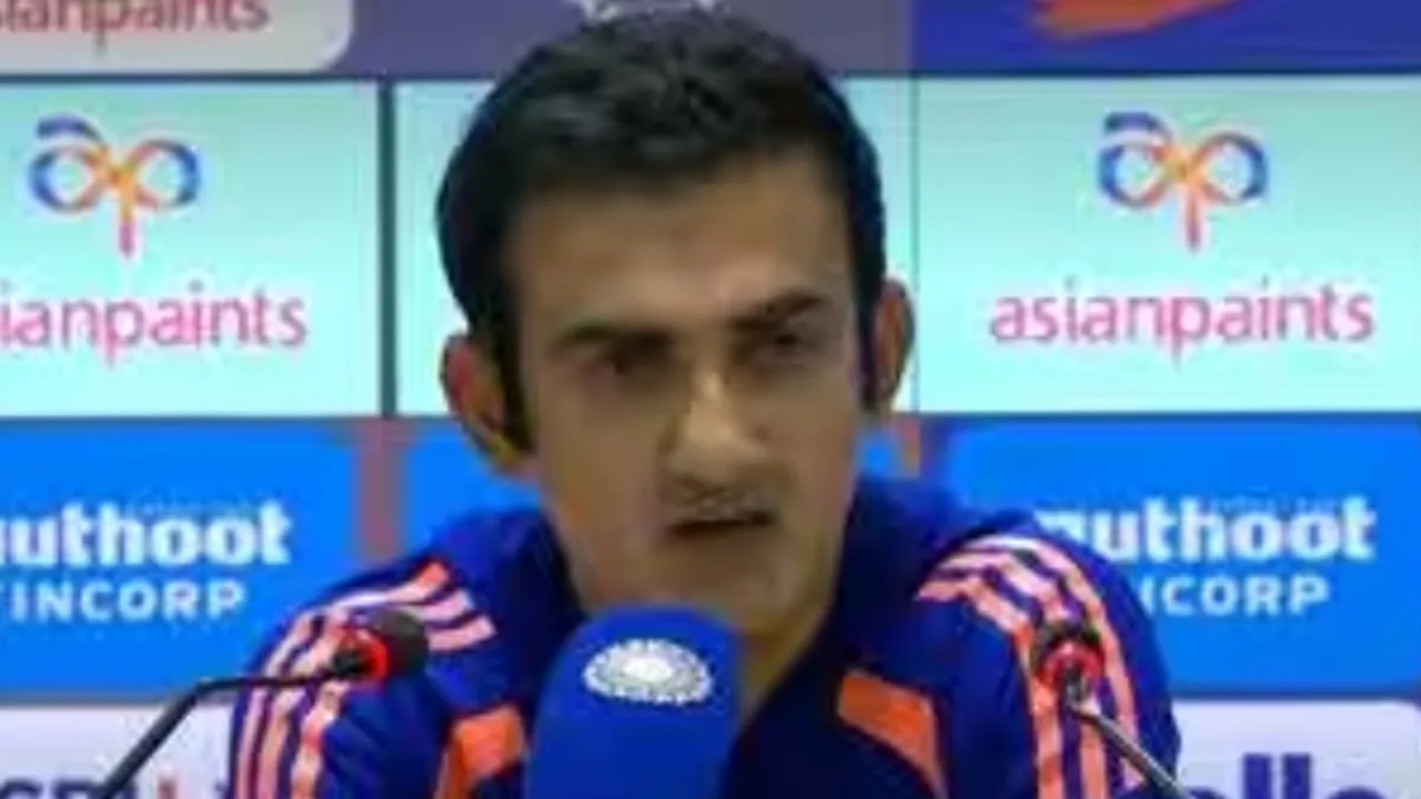 Gautam Gambhir: ਗੰਭੀਰ ਨੇ ਬਿਹਤਰ ਪਿੱਚਾਂ ਦੀ ਵਕਾਲਤ ਕੀਤੀ, ਪਰ ਗੇਂਦਬਾਜ਼ਾਂ ਨੂੰ ਰਸਤਾ ਖੁਦ ਲੱਭਣ ਦੀ ਦਿੱਤੀ ਸਲਾਹ