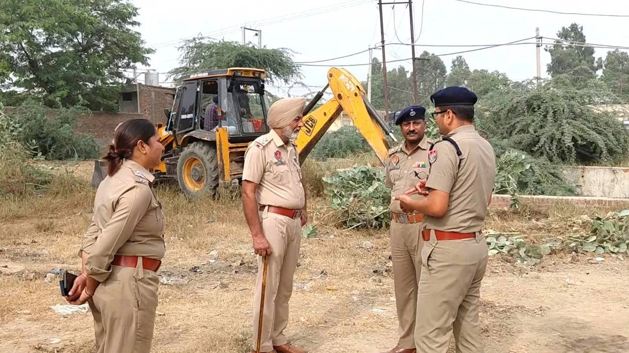 Kotkapura News: ਕੋਟਕਪੂਰਾ ’ਚ ਨਸ਼ਿਆਂ ਦੇ ਹੌਟਸਪੌਟ ਇਲਾਕਿਆਂ ’ਚ ਪੁਲਿਸ ਦਾ ਕਾਸੋ ਆਪਰੇਸ਼ਨ 