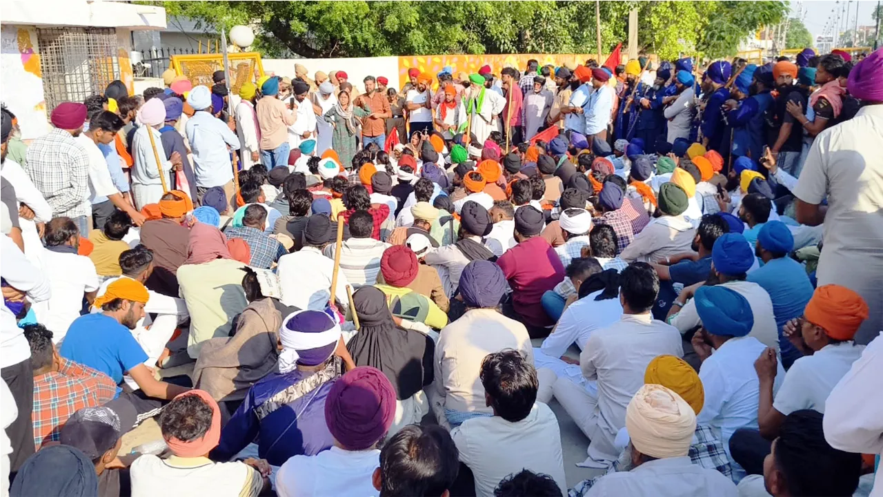 Mansa News: ਮਾਨਸਾ ’ਚ ਮਾਹੌਲ ਤਣਾਅਪੂਰਨ, ਥਾਂ-ਥਾਂ ਪੁਲਿਸ ਨਾਕੇ