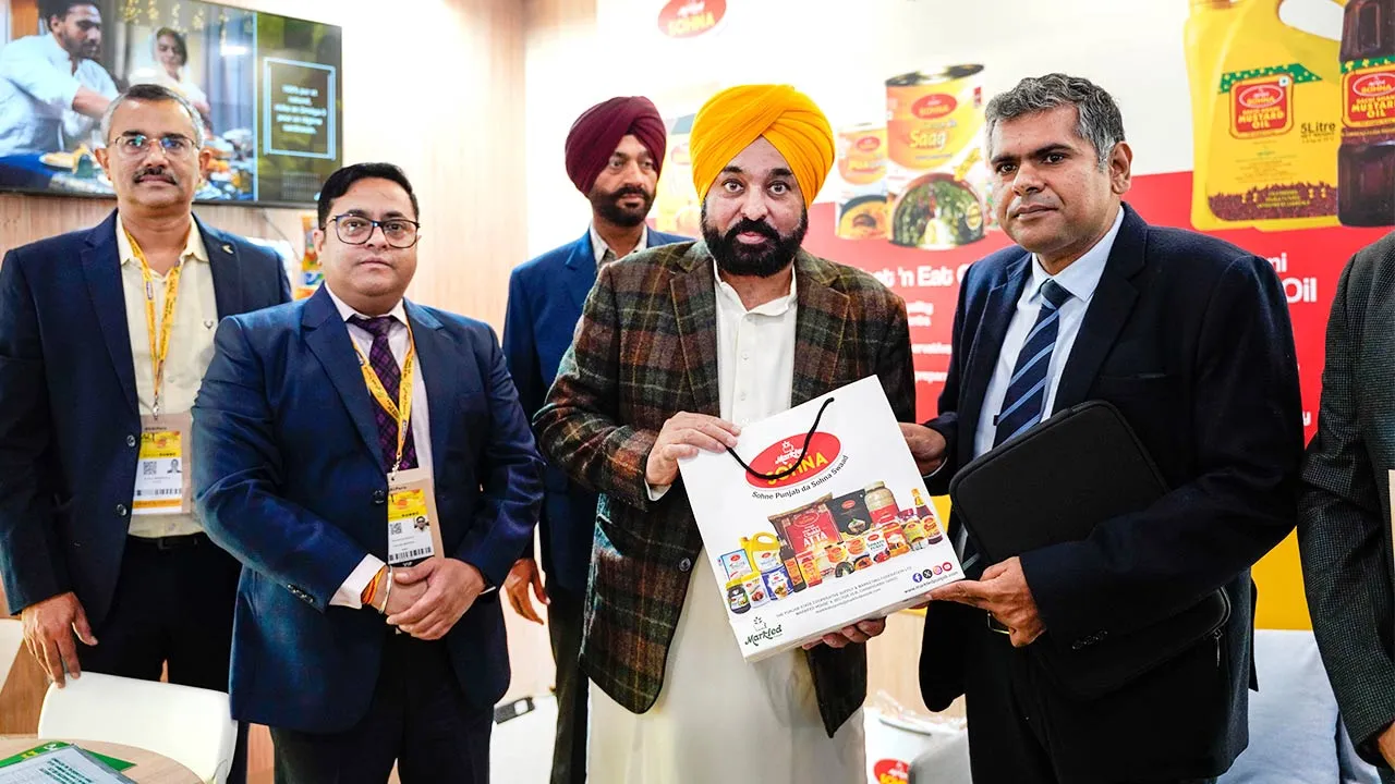 Bhagwant Mann Paris Visit: ਮੁੱਖ ਮੰਤਰੀ ਭਗਵੰਤ ਮਾਨ ਨੇ ਪੈਰਿਸ ’ਚ ਐਸਆਈਏਐਲ ਪ੍ਰਦਰਸ਼ਨੀ ਦੌਰਾਨ ਕੀਤੀ ਸ਼ੁਰੂਆਤ, ਪੰਜਾਬੀ ਖੁਰਾਕੀ ਉਤਪਾਦਾਂ ਦੀ ਬਰਾਮਦ ਵਧਾਉਣ ’ਤੇ ਜ਼ੋਰ