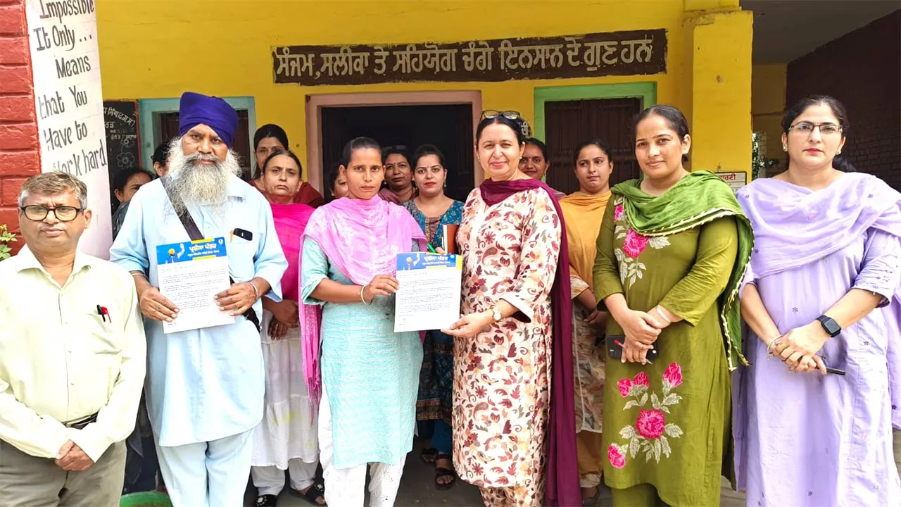 School Inspection Punjab: ਜ਼ਿਲ੍ਹਾ ਸਿੱਖਿਆ ਅਫ਼ਸਰ ਰਵਿੰਦਰ ਕੌਰ ਨੇ ਵੱਖ-ਵੱਖ ਸਕੂਲਾਂ ਦਾ ਕੀਤਾ ਦੌਰਾ