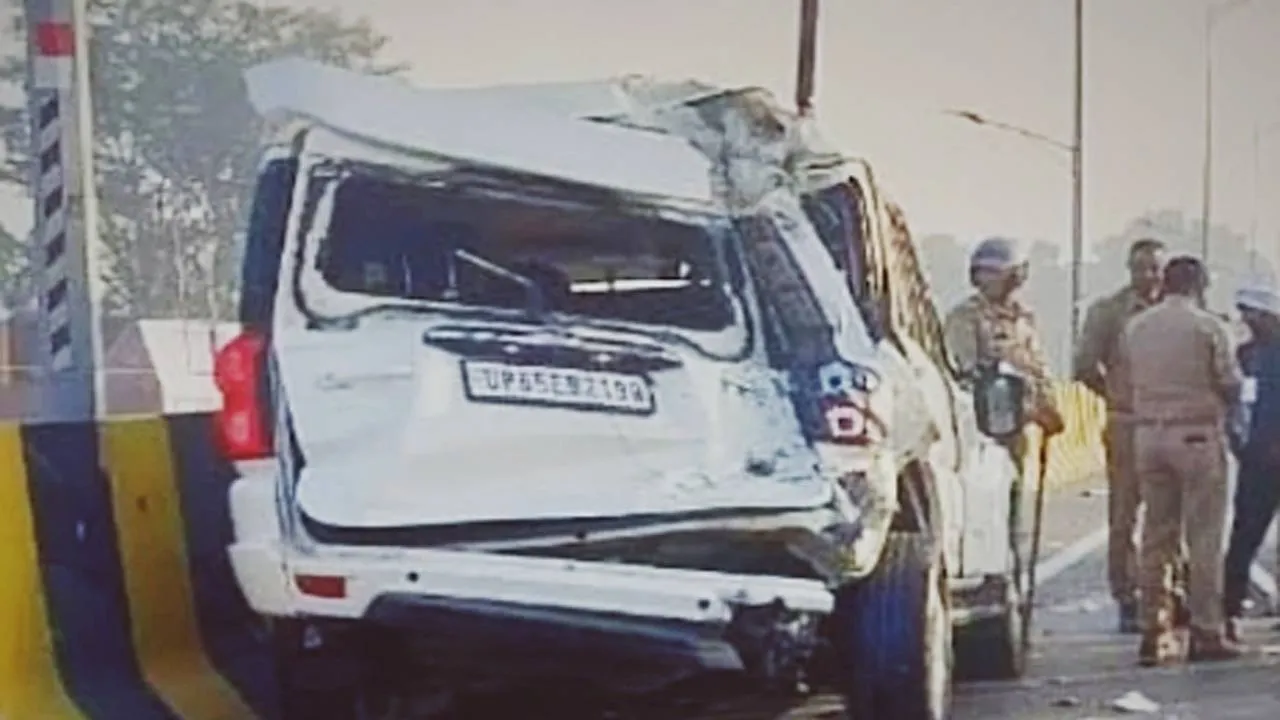 Varanasi Road Accident: ਵਾਰਾਣਸੀ ਵਿੱਚ ਸਕਾਰਪੀਓ ਨੂੰ ਟਰੱਕ ਨੇ ਮਾਰੀ ਟੱਕਰ, ਚਾਰ ਲੋਕਾਂ ਦੀ ਮੌਤ