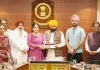 Bhagwant Mann: ਮੁੱਖ ਮੰਤਰੀ ਭਗਵੰਤ ਸਿੰਘ ਮਾਨ ਵੱਲੋਂ ਯੂ.ਪੀ.ਐਸ.ਸੀ.-2025 ਪਾਸ ਕਰਨ ਵਾਲੇ ਉਮੀਦਵਾਰਾਂ ਦਾ ਸਨਮਾਨ; ਕਿਹਾ, ਪੰਜਾਬ ਦੇ ਆਮ ਪਰਿਵਾਰਾਂ ਦੇ ਬੱਚੇ ਲਗਾਤਾਰ ਸੂਬੇ ਦਾ ਮਾਣ ਵਧਾ ਰਹੇ