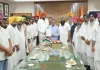 Punjab News: ਆਪ ਵਿਧਾਇਕ ਕੁਲਦੀਪ ਸਿੰਘ ਧਾਲੀਵਾਲ ਨੇ ਰਾਜਪਾਲ ਨਾਲ ਕੀਤੀ ਮੁਲਾਕਾਤ, ਅਜਨਾਲਾ ਨੂੰ ਹੜ੍ਹਾਂ ਤੋਂ ਬਚਾਉਣ ਲਈ ਉਜ ਨਦੀ 'ਤੇ ਡੈਮ ਬਣਾਉਣ ਦੀ ਕੀਤੀ ਮੰਗ