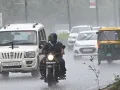 Weather Today Punjab: ਪੰਜਾਬ ਤੇ ਚੰਡੀਗੜ੍ਹ 'ਚ ਭਾਰੀ ਮੀਂਹ, ਕਈ ਇਲਾਕਿਆਂ ਲਈ ਰੈੱਡ ਤੇ ਆਰੇਂਜ ਅਲਰਟ ਜਾਰੀ