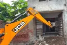 Tarn Taran Bulldozer Action: ਤਰਨਤਾਰਨ ਦੇ ਭਿੱਖੀਵਿੰਡ ’ਚ ਕਥਿਤ ਨਸ਼ਾ ਤਸਕਰਾਂ ਦੇ ਘਰਾਂ ’ਤੇ ਚੱਲਿਆ ਬੁਲਡੋਜ਼ਰ