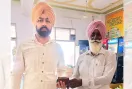 Sunam News: ਡਿੱਗਿਆ ਪਰਸ ਮੋੜ ਕੇ ਇਮਾਨਦਾਰੀ ਦੀ ਮਿਸਾਲ ਪੈਦਾ ਕੀਤੀ