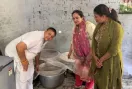Tarn Taran Food Adulteration News: ਤਿਉਹਾਰਾਂ ਦੇ ਸੀਜ਼ਨ ’ਚ ਫੂਡ ਸੇਫਟੀ ਵਿਭਾਗ ਸਖ਼ਤ, ਤਰਨਤਾਰਨ ’ਚ ਪਨੀਰ ਸਮੇਤ 6 ਖਾਣ-ਪੀਣ ਵਾਲੀਆਂ ਵਸਤਾਂ ਦੇ ਸੈਂਪਲ ਭਰੇ