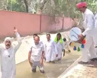 Abohar Farmers Protest News: ਕਿਸਾਨਾਂ ਵੱਲੋਂ ਢੋਲ ਵਜਾ ਕੀਤਾ ਰੋਸ ਪ੍ਰਗਟ