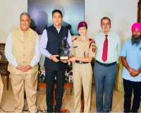 Aman Arora ਵੱਲੋਂ ਏਅਰ ਫੋਰਸ ਅਕੈਡਮੀ ਅਤੇ ਐਨਡੀਏ ਮੈਰਿਟ ਸੂਚੀਆਂ ਵਿੱਚ ਸ਼ਾਨਦਾਰ ਪ੍ਰਾਪਤੀਆਂ ਲਈ ਮਾਈ ਭਾਗੋ ਪ੍ਰੈਪਰੇਟਰੀ ਇੰਸਟੀਚਿਊਟ ਦੀਆਂ ਮਹਿਲਾ ਕੈਡਿਟਾਂ ਦਾ ਸਨਮਾਨ