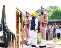 Punjab News: ਮੁੱਖ ਮੰਤਰੀ ਭਗਵੰਤ ਸਿੰਘ ਮਾਨ ਨੇ ਕਾਰਗਿਲ ਜੰਗ ਦੇ ਸ਼ਹੀਦਾਂ ਨੂੰ ਦਿੱਤੀ ਸ਼ਰਧਾਂਜਲੀ; ਕਿਹਾ- ਉਨ੍ਹਾਂ ਦੀ ਅਦੁੱਤੀ ਸ਼ਹਾਦਤ ਪੀੜ੍ਹੀਆਂ ਨੂੰ ਪ੍ਰੇਰਿਤ ਕਰਦੀ ਰਹੇਗੀ