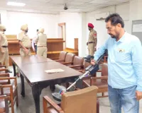 Bomb Threat Punjab: ਫ਼ਰੀਦਕੋਟ ਡੀਸੀ ਦਫ਼ਤਰ ਨੂੰ ਬੰਬ ਨਾਲ ਉਡਾਉਣ ਦੀ ਧਮਕੀ, ਪੁਲਿਸ ਵੱਲੋਂ ਸਰਚ ਆਪ੍ਰੇਸ਼ਨ ਜਾਰੀ