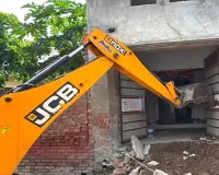 Tarn Taran Bulldozer Action: ਤਰਨਤਾਰਨ ਦੇ ਭਿੱਖੀਵਿੰਡ ’ਚ ਕਥਿਤ ਨਸ਼ਾ ਤਸਕਰਾਂ ਦੇ ਘਰਾਂ ’ਤੇ ਚੱਲਿਆ ਬੁਲਡੋਜ਼ਰ