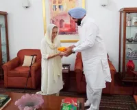 Punjab Political News: ਗੁਰਸ਼ਰਨ ਕੌਰ ਨੂੰ ਮਿਲੇ ਔਜਲਾ, ਕਿਹਾ-ਸੱਚ ਦੀ ਹਮੇਸ਼ਾ ਜਿੱਤ