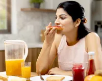 Healthy Breakfast: ਜੇਕਰ ਨਾਸ਼ਤੇ ’ਚ ਕਰਦੇ ਹੋ ਇਹ 4 ਗਲਤੀਆਂ ਤਾਂ ਪੂਰਾ ਦਿਨ ਰਹੇਗੀ ਥਕਾਵਟ, ਅੱਜ ਹੀ ਕਰੋ ਆਦਤ ’ਚ ਸੁਧਾਰ