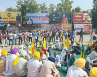 Punjab Bandh: ਬੰਦ ਦਾ ਕੋਟਕਪੂਰਾ ’ਚ ਅਸਰ, ਜੱਥੇਬੰਦੀਆਂ ਨੇ ਬੱਤੀਆਂ ਵਾਲਾ ਚੌਕ ਵਿਖੇ ਧਰਨਾ ਦੇ ਕੇ ਸੂਬਾ ਸਰਕਾਰ ਖ਼ਿਲਾਫ਼ ਜਤਾਇਆ ਰੋਸ