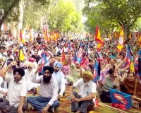 Punjab Govt Employees Strike: ਸਰਕਾਰੀ ਕੰਮਕਾਜ ਨੂੰ ਬਰੇਕਾਂ! ਹੜਤਾਲ ਨੂੰ ਖ਼ਤਮ ਕਰਵਾਉਣ ਲਈ ਮੀਟਿੰਗ ਵੀ ਰਹੀ ਬੇਸਿੱਟਾ