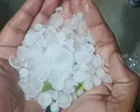 Punjab Weather: ਪੰਜਾਬ ਤੇ ਚੰਡੀਗੜ੍ਹ ’ਚ ਬਦਲਿਆ ਮੌਸਮ, ਕਈ ਥਾਵਾਂ ’ਤੇ ਮੀਂਹ ਤੇ ਗੜੇਮਾਰੀ, 13 ਜ਼ਿਲ੍ਹਿਆਂ ਲਈ ਅਲਰਟ