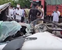 Road Accident: ਬੀੜ ਵਿੱਚ ਐਸਟੀ ਬੱਸ ਤੇ ਕਾਰ ਦੀ ਟੱਕਰ, ਪੰਜ ਲੋਕਾਂ ਦੀ ਮੌਤ, ਇੱਕ ਜ਼ਖਮੀ