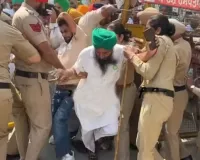 Mansa News: ਪਰਵਿੰਦਰ ਸਿੰਘ ਝੋਟਾ ਕਤਲ ਮਾਮਲੇ ’ਚ ਪੰਜਾਬ ਭਰ ’ਚ ਵਿਧਾਇਕਾਂ ਤੇ ਮੰਤਰੀਆਂ ਨੂੰ ਸੌਂਪੇ ‘ਲਾਹਨਤ ਪੱਤਰ’