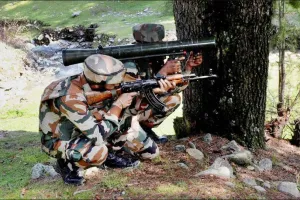 ਸ਼ੋਪੀਆ ‘ਚ ਮੁਕਾਬਲਾ ਜਾਰੀ, ਦੋ ਅੱਤਵਾਦੀ ਮਾਰੇ