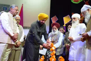 ਸਾਹਿਤਕਾਰਾਂ ਦੀ ਮੱਦਦ ਲਈ ਪੱਲਿਓਂ ਦਿਆਂਗਾ 50 ਲੱਖ : ਸਿੱਧੂ