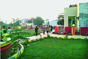 ਫਤਿਹਪੁਰ ਰਾਜਪੂਤਾਂ ਵਿਖੇ ਨਾਲੇ ਦੀ ਥਾਂ ਪਿੰਡ ਵਾਸੀਆਂ ਬਣਾਇਆ ਸੁੰਦਰ ਪਾਰਕ