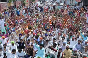 ਰਿਜ਼ਰਵ ਕੋਟੇ ਦੀ ਜ਼ਮੀਨਾਂ ਠੇਕੇ ਤੇ ਲੈਣ ਲਈ ਡੀਸੀ ਦਫ਼ਤਰ ਮੂਹਰੇ ਜ਼ੋਰਦਾਰ ਰੋਸ ਧਰਨਾ