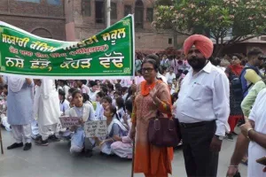 ਅੰਮ੍ਰਿਤਸਰ ਜਿਲੇ ਦੇ ਸਕੂਲਾਂ ‘ਚ ਕਰਵਾਇਆ ਯੋਗਾ