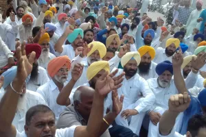 ਸੀਨੀਅਰ ਅਕਾਲੀ ਆਗੂ ਤੇ ਜ਼ਿਲ੍ਹਾ ਪ੍ਰੀਸ਼ਦ ਦੇ ਸਾਬਕਾ ਚੇਅਰਮੈਨ ਸਤਗੁਰ ਨਮੋਲ ਦੇ ਕਾਗਜ਼ ਰੱਦ