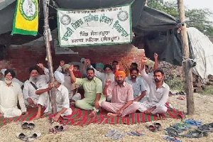 ਕਿਸਾਨਾਂ ਨੇ ਪਿੰਡਾਂ ‘ਚ ਟੈਂਟ ਲਾ ਕੇ ਲਾਏ ਪੱਕੇ ਮੋਰਚੇ 