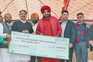 ਨਵੇਂ ਬਣੇ ਰਹੇ ਬੱਸ ਸਟੈਂਡ ਦਾ ਸਿੱਧੂ ਵੱਲੋਂ ਉਦਘਾਟਨ